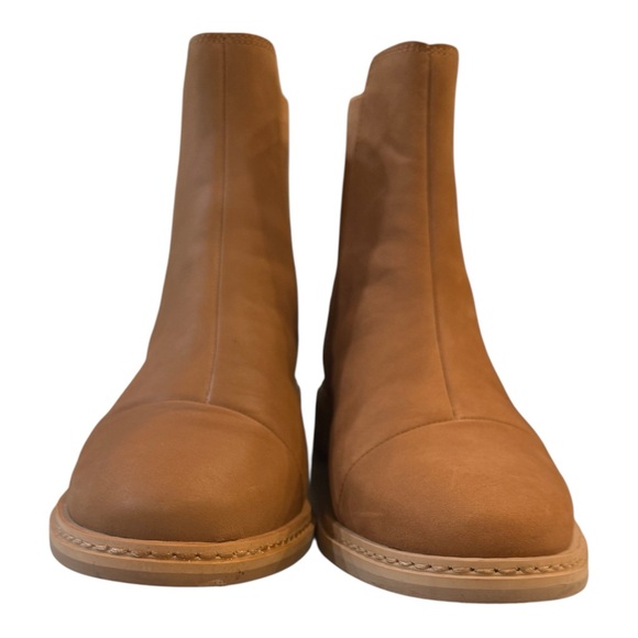 TOMS Charlie Chelsea Boot Size 10 Brown Sugar Leather Like New - Picture 6 of 11